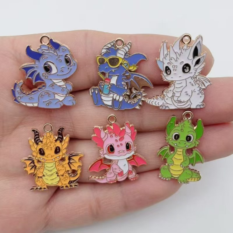 10 pièces de pendentifs mignon - Party Games Spy avis et prix