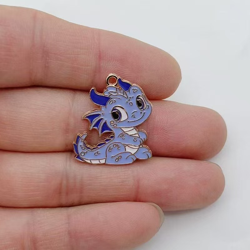 10 pièces de pendentifs mignon - Party Games Spy avis et prix