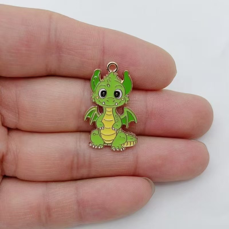 10 pièces de pendentifs mignon - Party Games Spy avis et prix